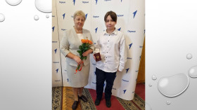 В торжественной обстановке лицеисту вручили паспорт гражданина России.